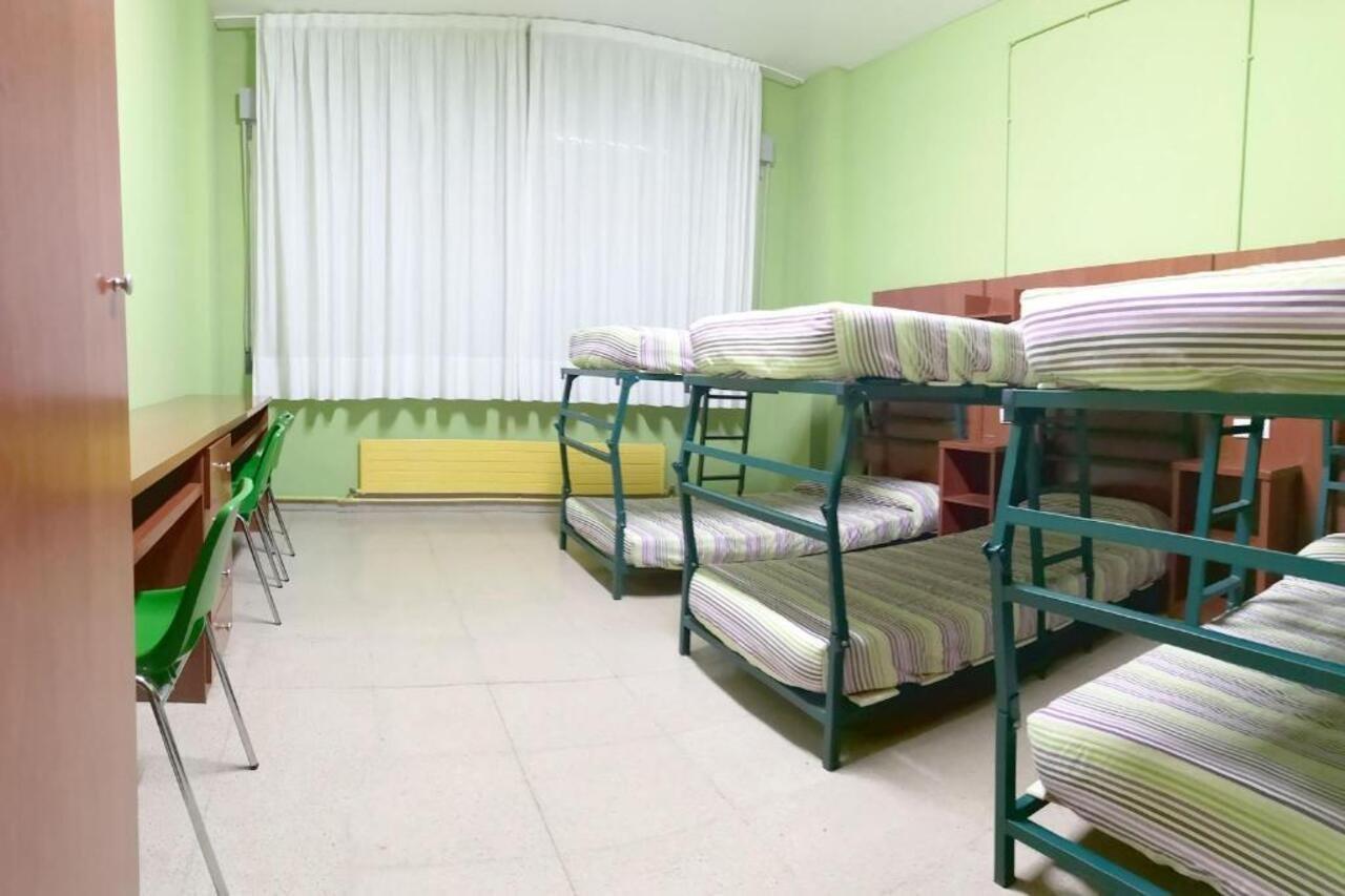 Residencia Albergue Jaca Buitenkant foto