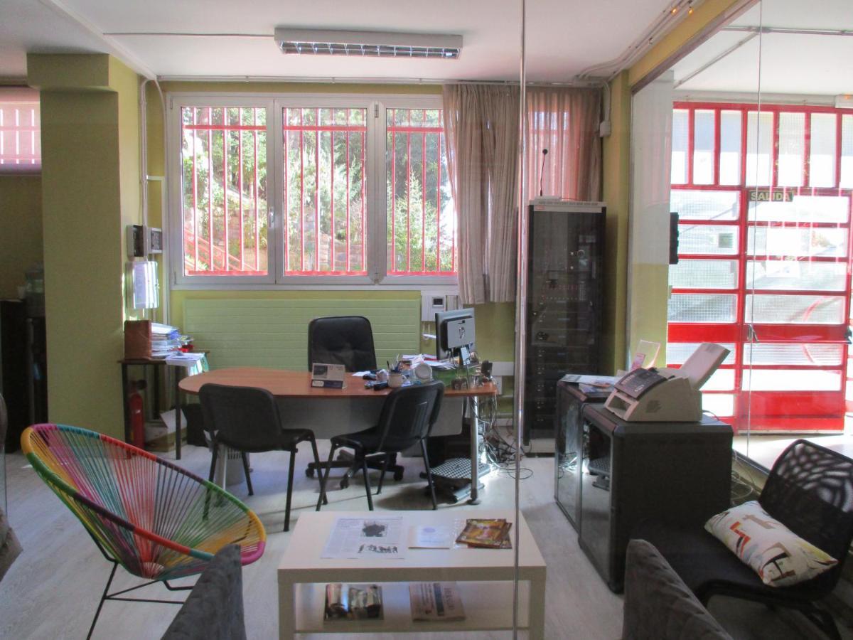 Residencia Albergue Jaca Buitenkant foto