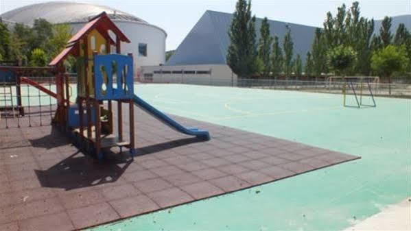 Residencia Albergue Jaca Buitenkant foto
