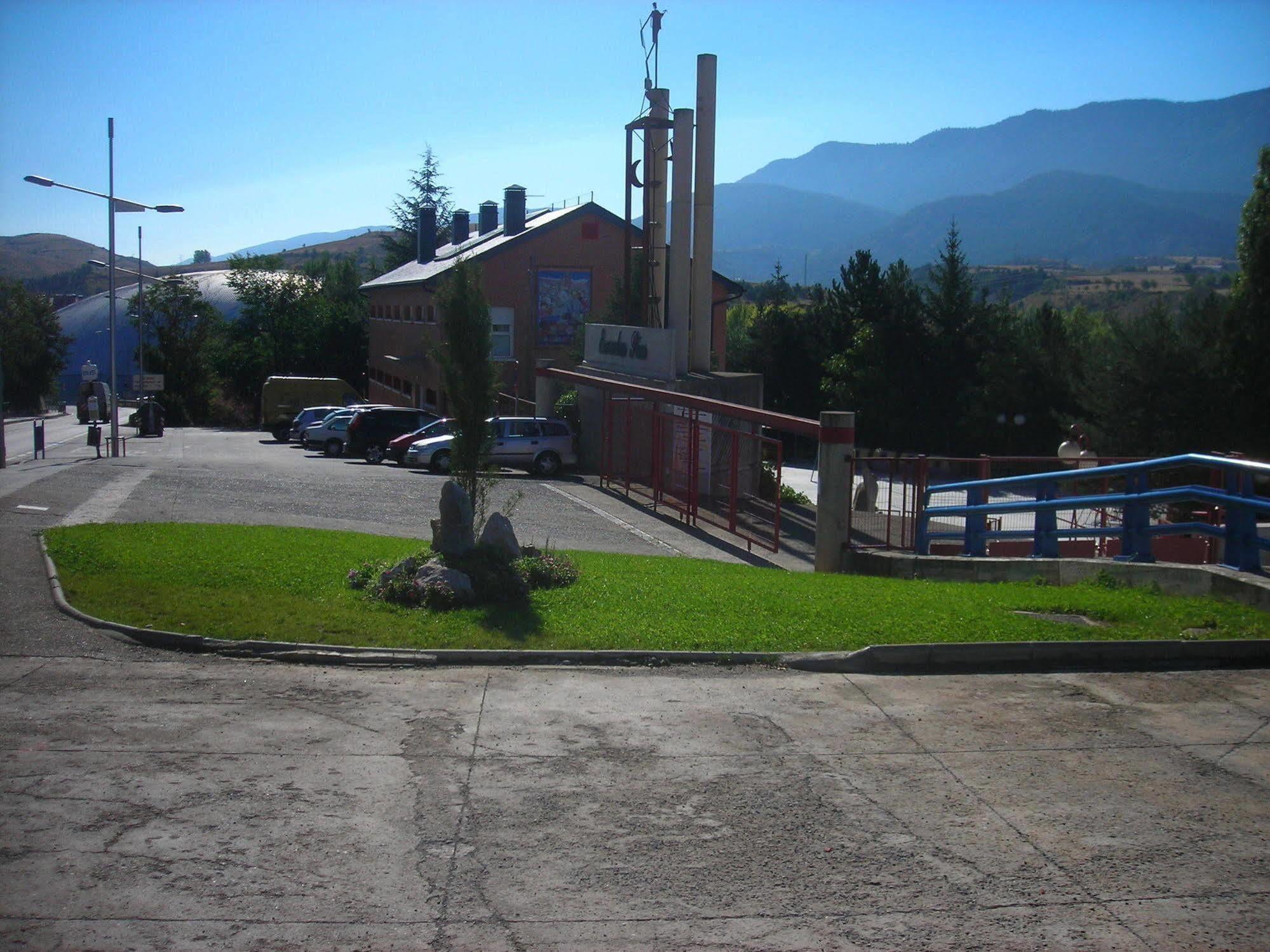 Residencia Albergue Jaca Buitenkant foto