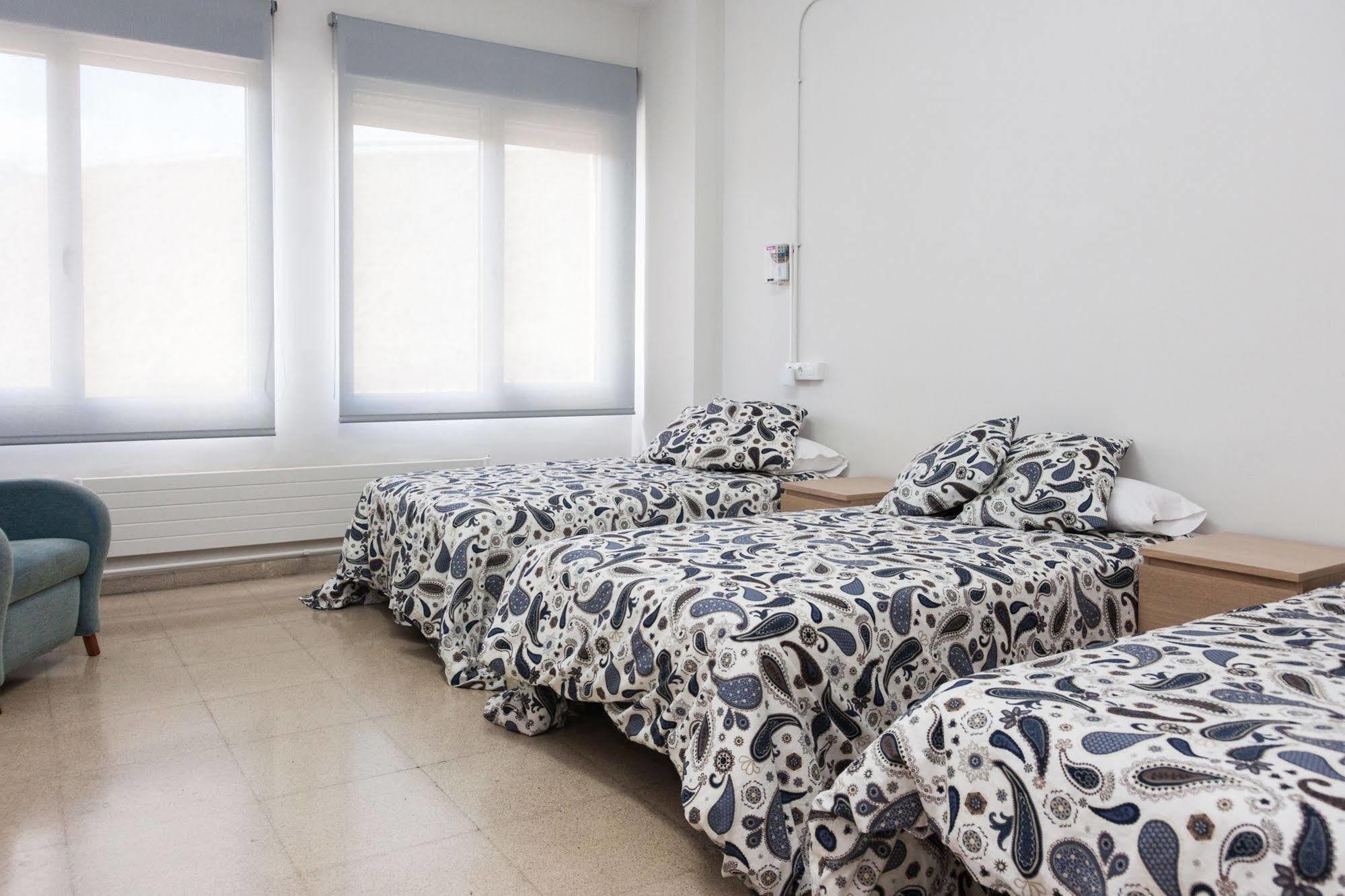 Residencia Albergue Jaca Buitenkant foto