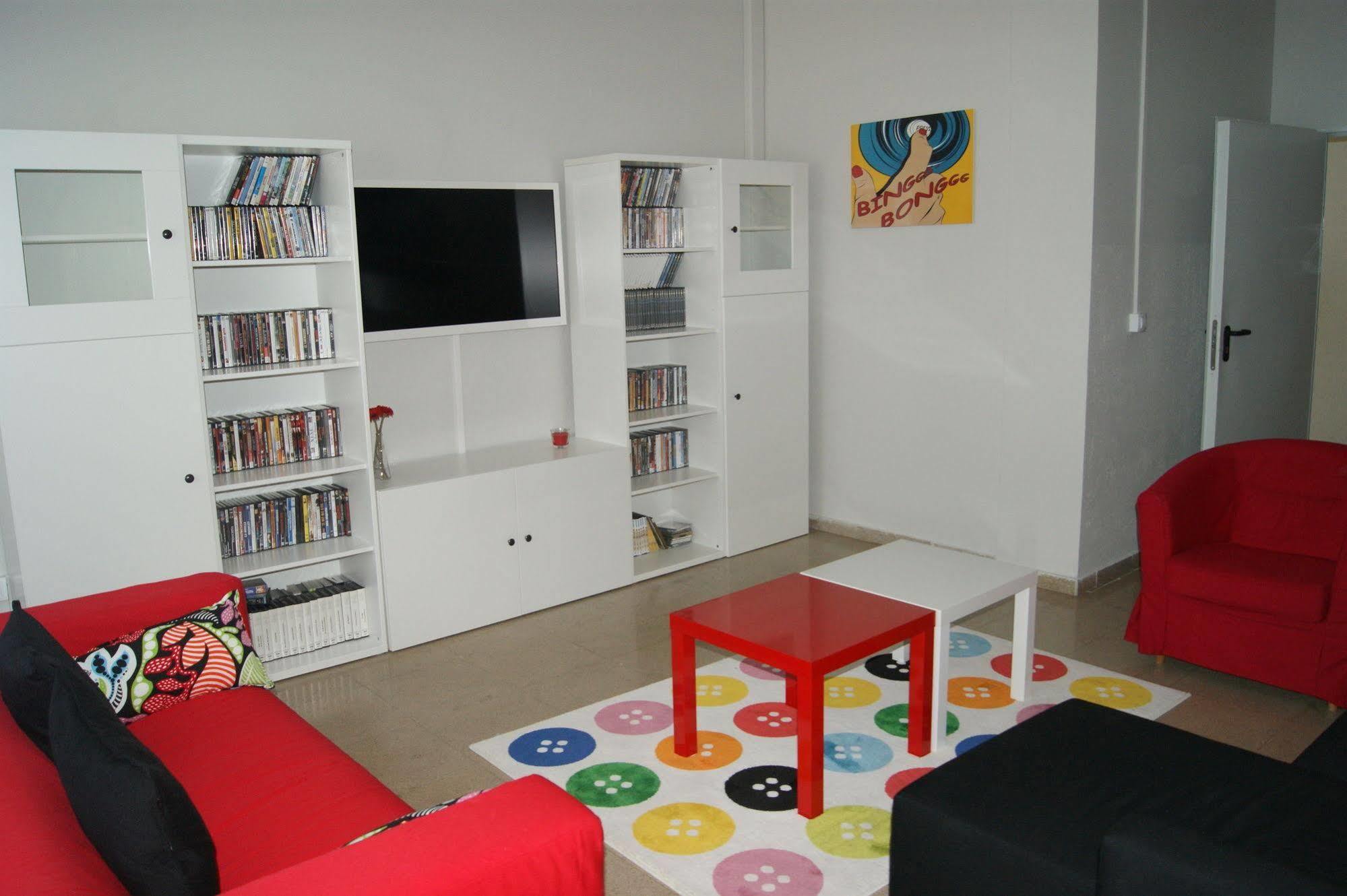 Residencia Albergue Jaca Buitenkant foto